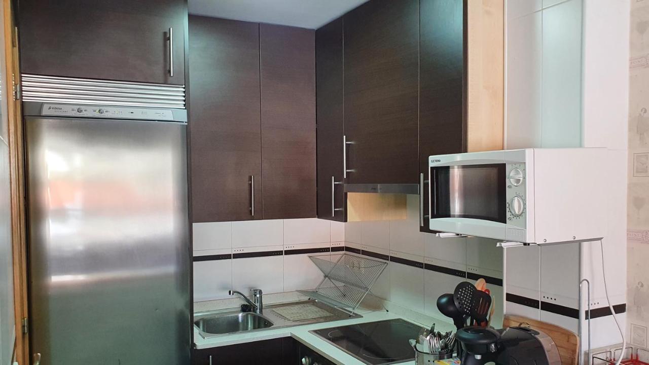 Acogedor Y Moderno Apartamento En 산신소 외부 사진